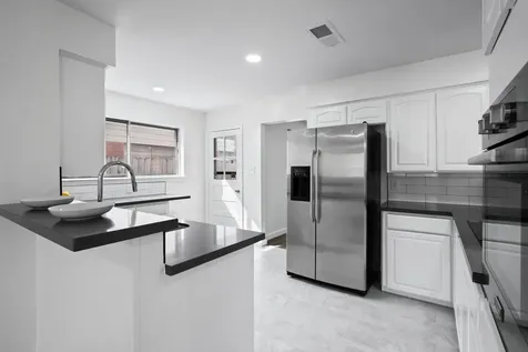 322 E Edgebrook Drive Houston TX 77034