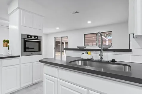 322 E Edgebrook Drive Houston TX 77034