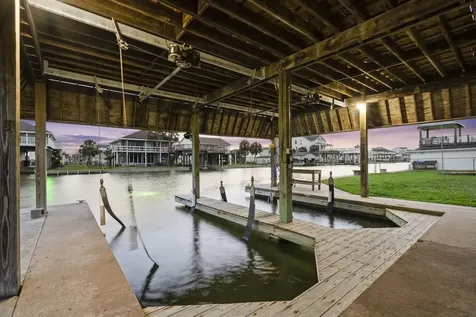3814 Brewster Key Galveston TX 77554