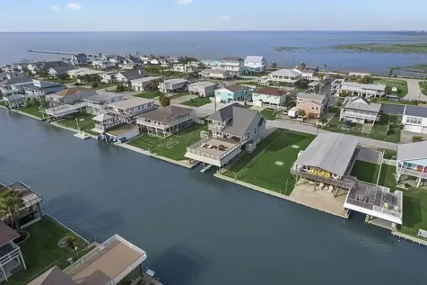 3814 Brewster Key Galveston TX 77554