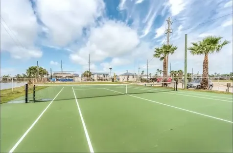 3814 Brewster Key Galveston TX 77554
