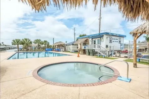3814 Brewster Key Galveston TX 77554