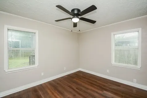 2109 Pomona Drive Pasadena TX 77506