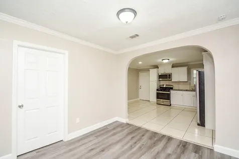 2109 Pomona Drive Pasadena TX 77506