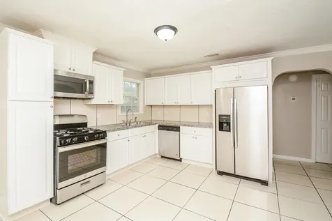 2109 Pomona Drive Pasadena TX 77506