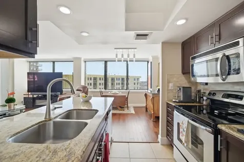 3525 Sage Road 909 Houston TX 77056