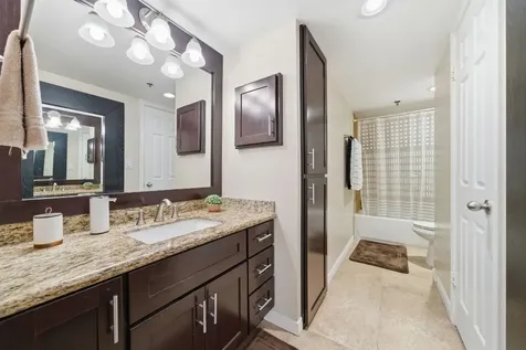 3525 Sage Road 909 Houston TX 77056