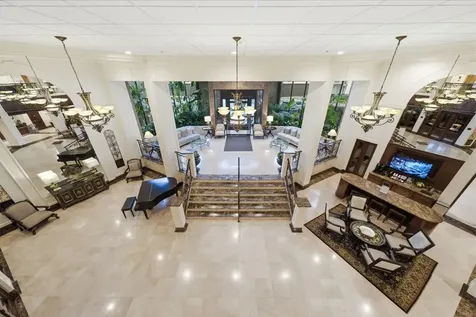 3525 Sage Road 909 Houston TX 77056