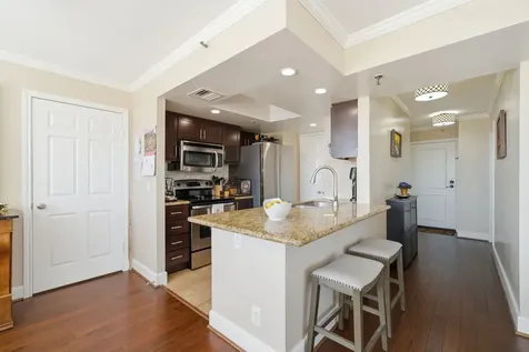 3525 Sage Road 909 Houston TX 77056