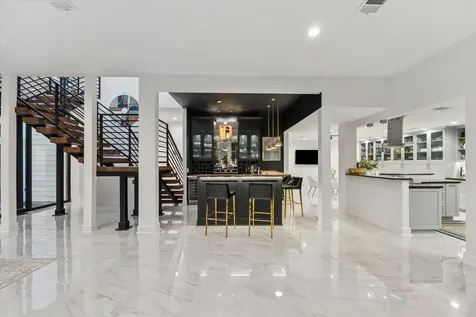 45 Patti Lynn Lane Houston TX 77024