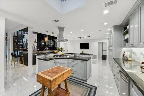 45 Patti Lynn Lane Houston TX 77024