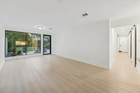 45 Patti Lynn Lane Houston TX 77024