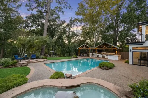 45 Patti Lynn Lane Houston TX 77024
