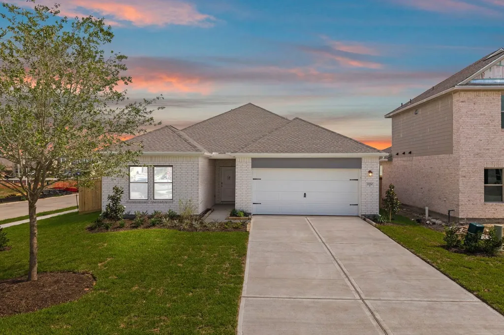 1950 Stargazer Lane Angleton TX 77515