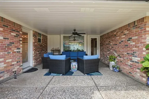 5927 Valkeith Drive Houston TX 77096