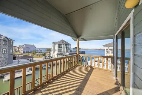 339 Admiral Circle Tiki Island TX 77554