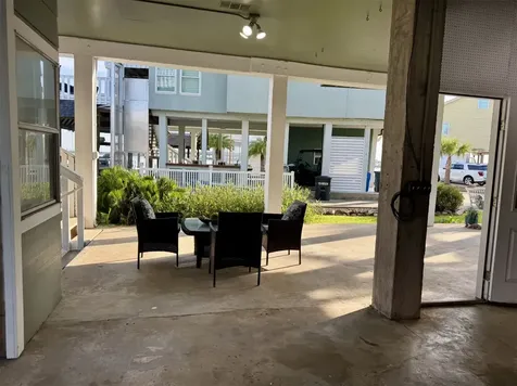 339 Admiral Circle Tiki Island TX 77554