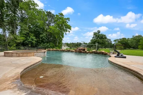 12010 Live Oak Drive Magnolia TX 77354