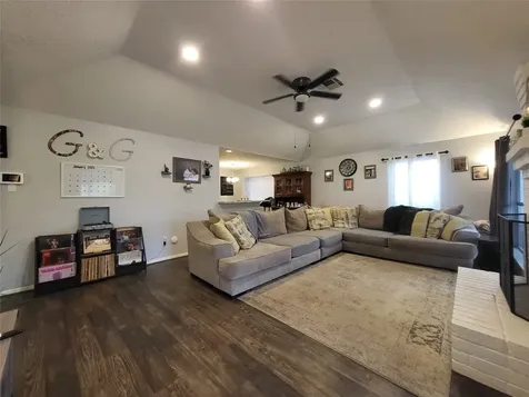 9406 Walnut Glen Drive Houston TX 77064