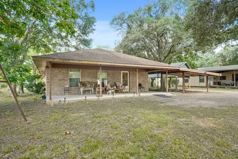 5913 County Road 225 East Bernard TX 77435