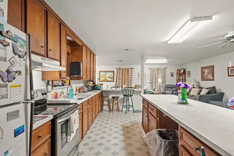 5913 County Road 225 East Bernard TX 77435