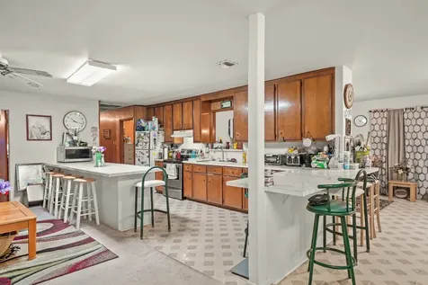 5913 County Road 225 East Bernard TX 77435