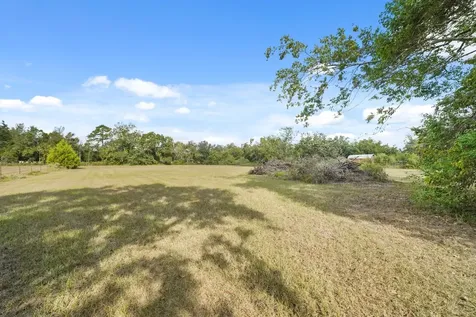 5913 County Road 225 East Bernard TX 77435