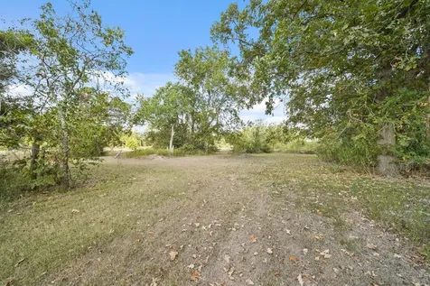 5913 County Road 225 East Bernard TX 77435