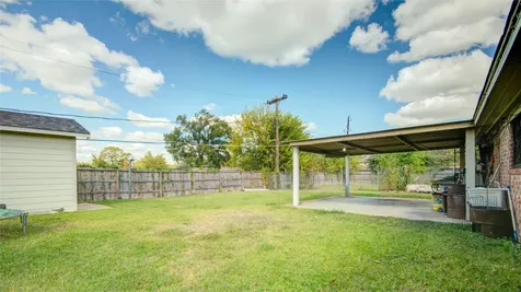 806 Coolwood Drive Houston TX 77013