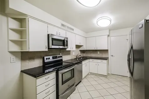 5050 Woodway Drive 3m Houston TX 77056