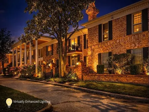 2822 Briarhurst Drive 52 Houston TX 77057