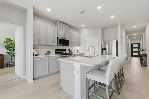 2304 W Winding Pines Drive Tomball TX 77375
