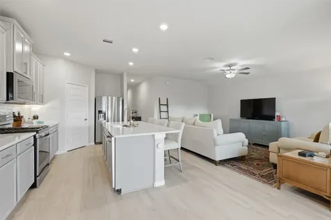 2304 W Winding Pines Drive Tomball TX 77375