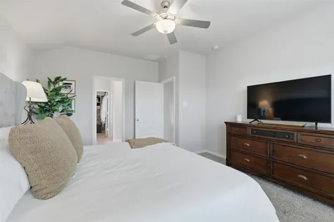 2304 W Winding Pines Drive Tomball TX 77375