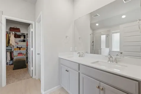 2304 W Winding Pines Drive Tomball TX 77375