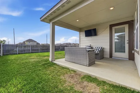 2304 W Winding Pines Drive Tomball TX 77375