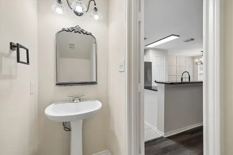 7 Wineberry Place The Woodlands TX 77382