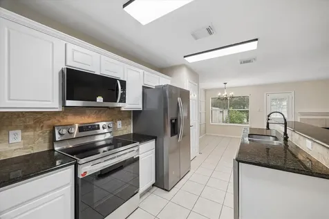 7 Wineberry Place The Woodlands TX 77382