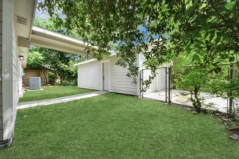 4802 Alvin Street Houston TX 77033