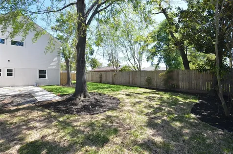 1207 Martin Street Houston TX 77018