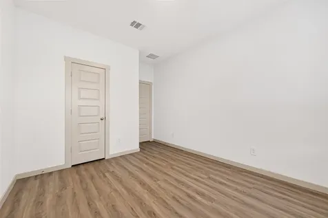 1107 Lakes Edge Lane Missouri City TX 77459