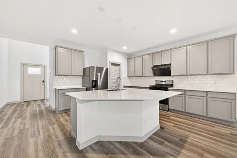 1107 Lakes Edge Lane Missouri City TX 77459