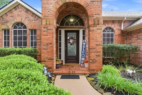 10019 Red Mesa Drive Houston TX 77095