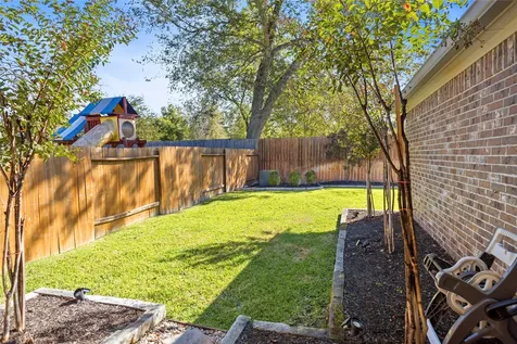 11015 Buttonwood Creek Trail Tomball TX 77375