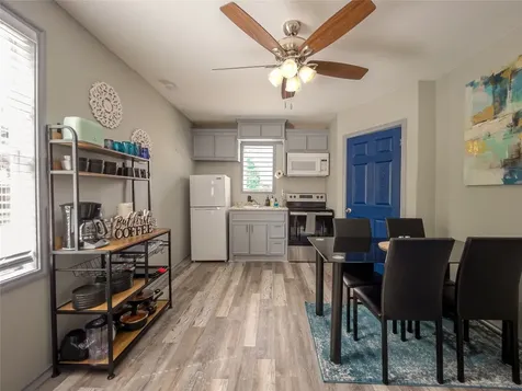 7124 Avenue F 1 Houston TX 77011