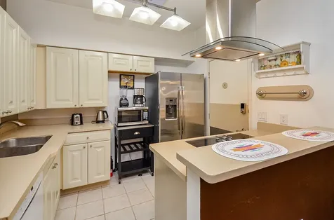 10811 Richmond Avenue 38 Houston TX 77042