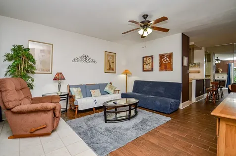 10811 Richmond Avenue 38 Houston TX 77042