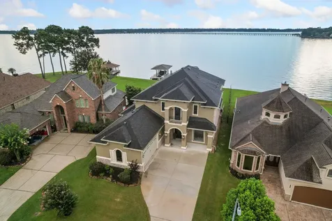 8834 Cross Country Drive Houston TX 77346
