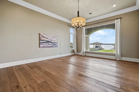 8834 Cross Country Drive Houston TX 77346