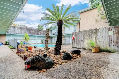 3703 Roseland Street 03 Houston TX 77006